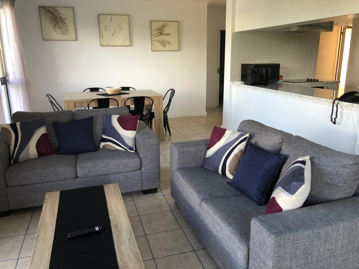 Coral Towers Holiday Suites Cairns Eksteriør bilde