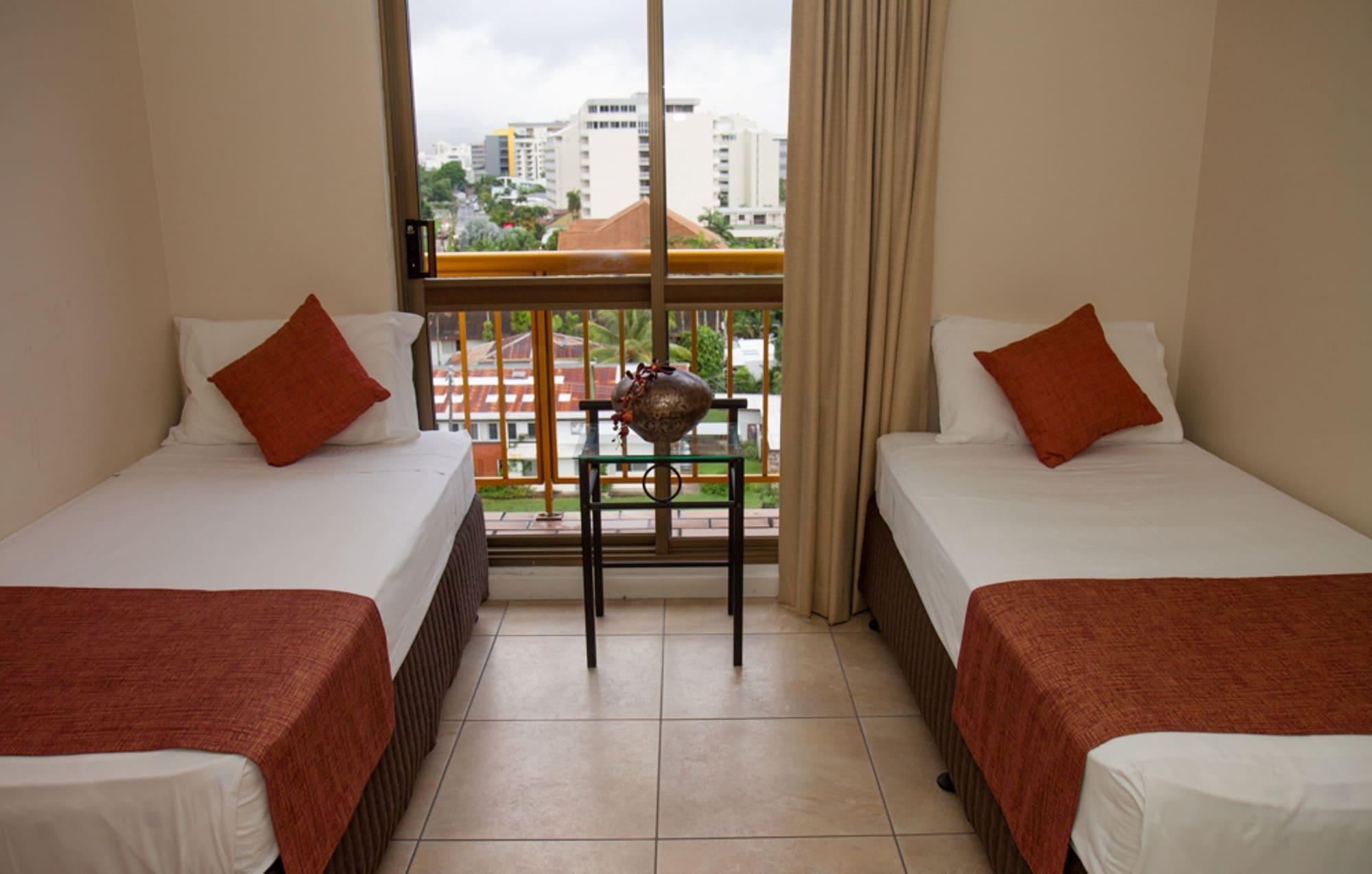 Coral Towers Holiday Suites Cairns Eksteriør bilde
