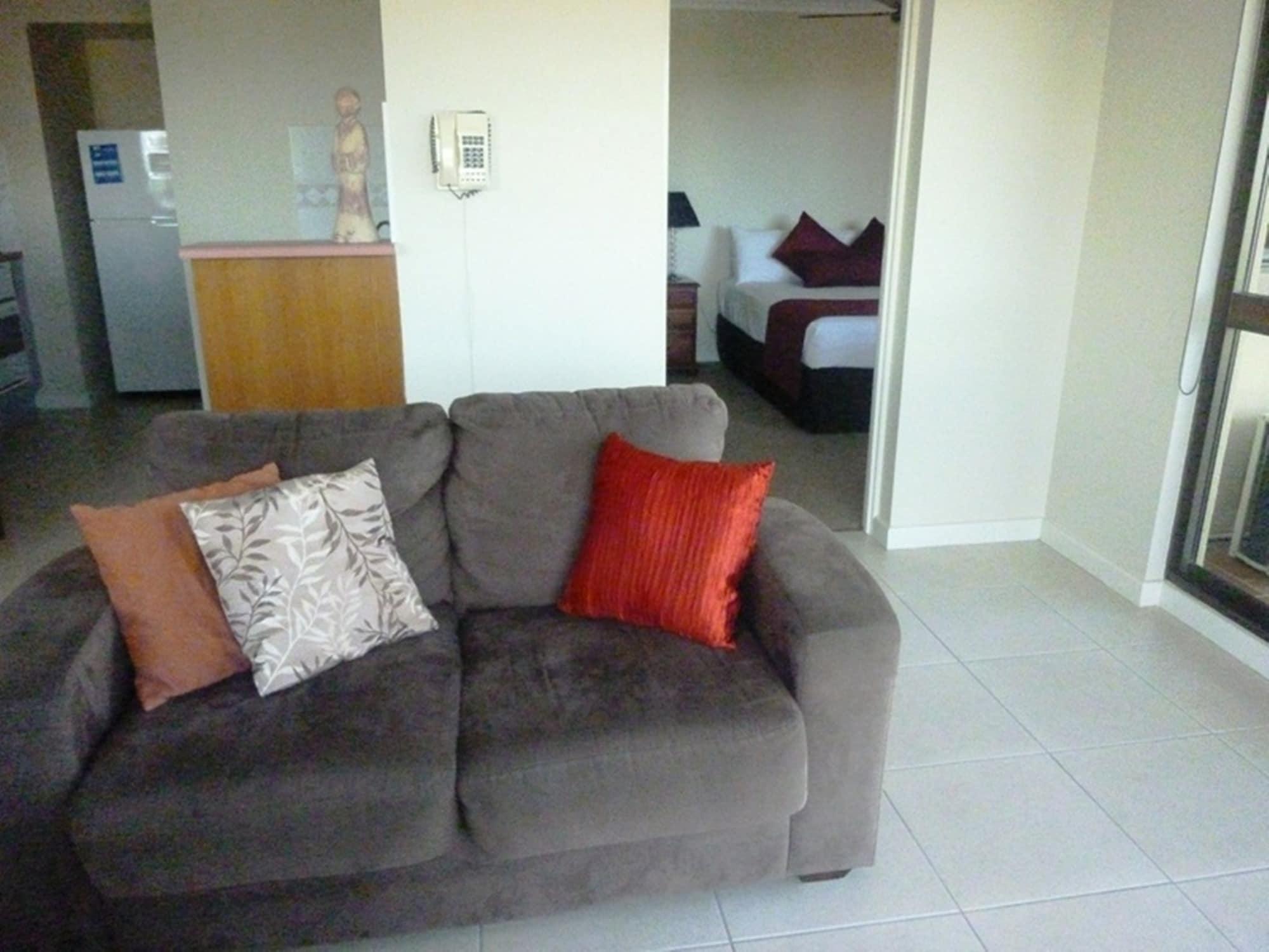 Coral Towers Holiday Suites Cairns Eksteriør bilde