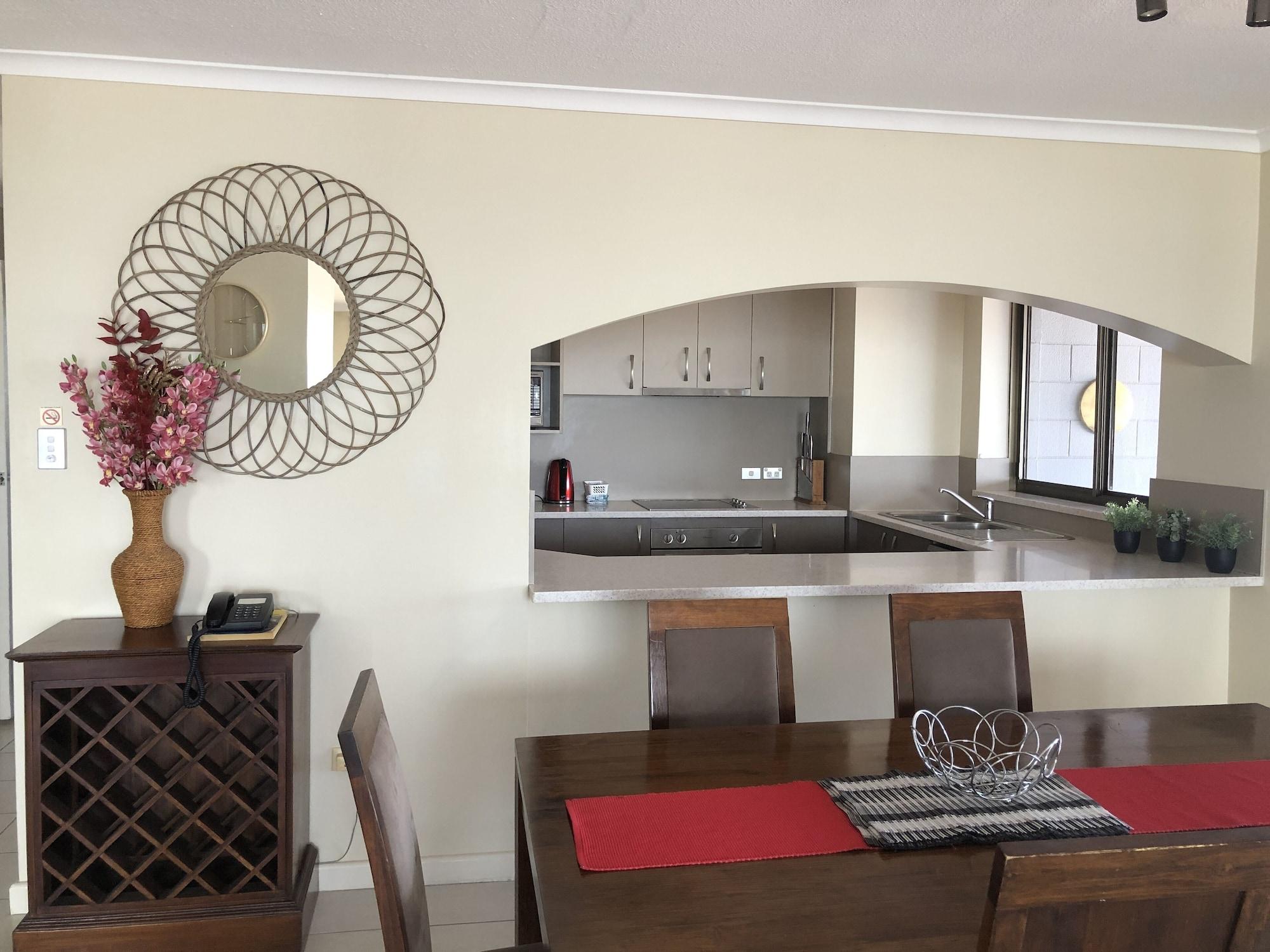 Coral Towers Holiday Suites Cairns Eksteriør bilde