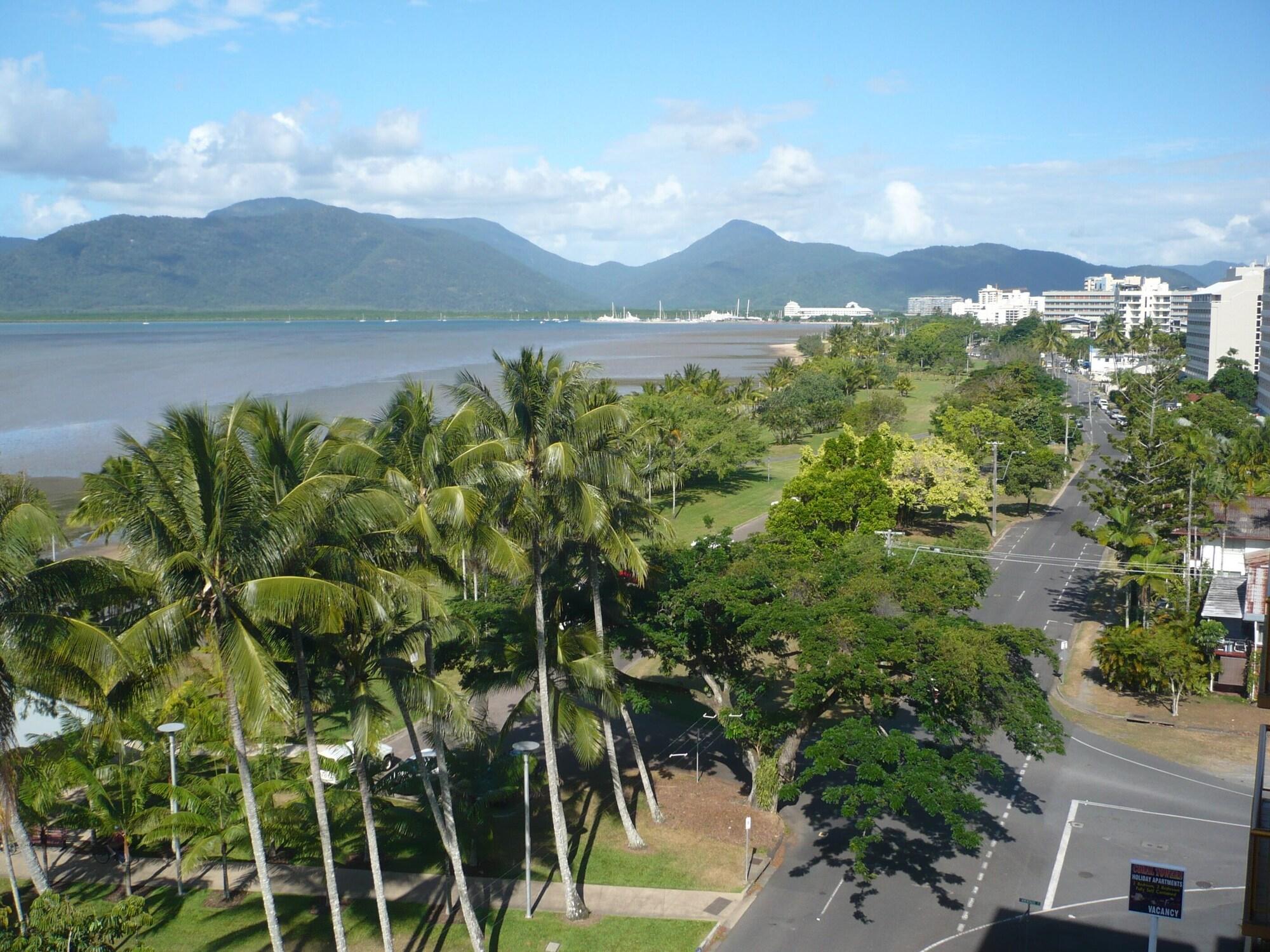 Coral Towers Holiday Suites Cairns Eksteriør bilde