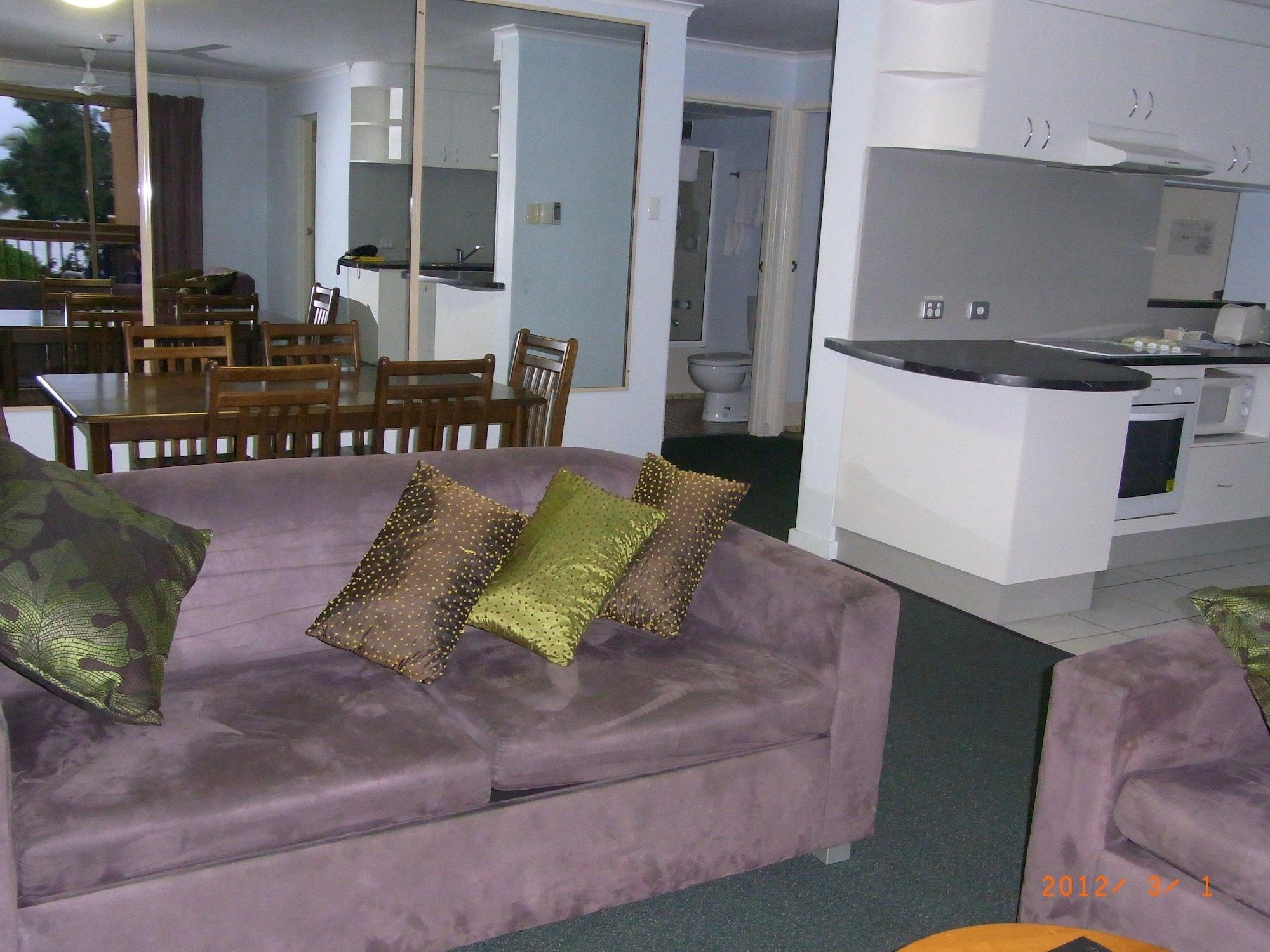 Coral Towers Holiday Suites Cairns Eksteriør bilde
