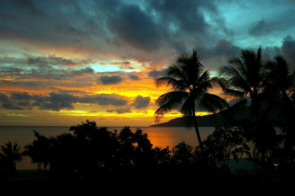 Coral Towers Holiday Suites Cairns Eksteriør bilde